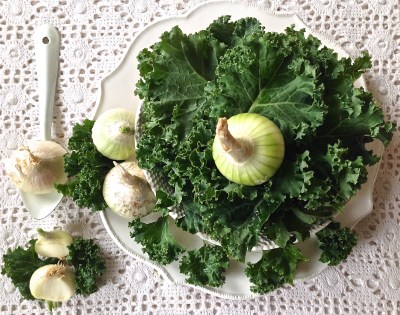 Curly kale and onions ii