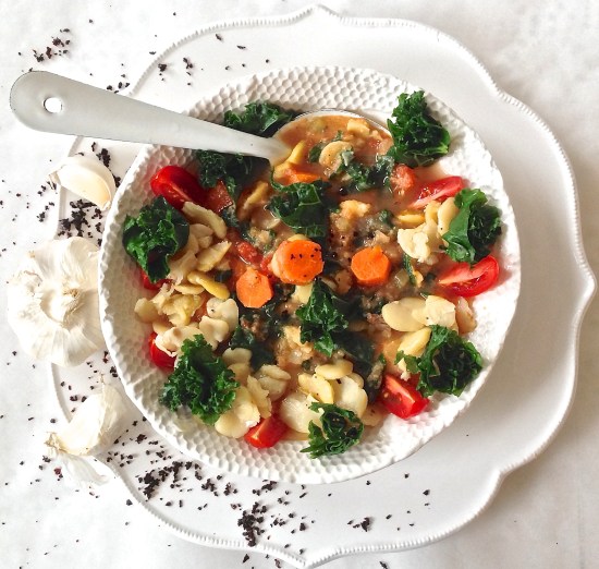 Ribollita with pepper and garlic