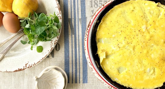 Open omelette with nutmeg