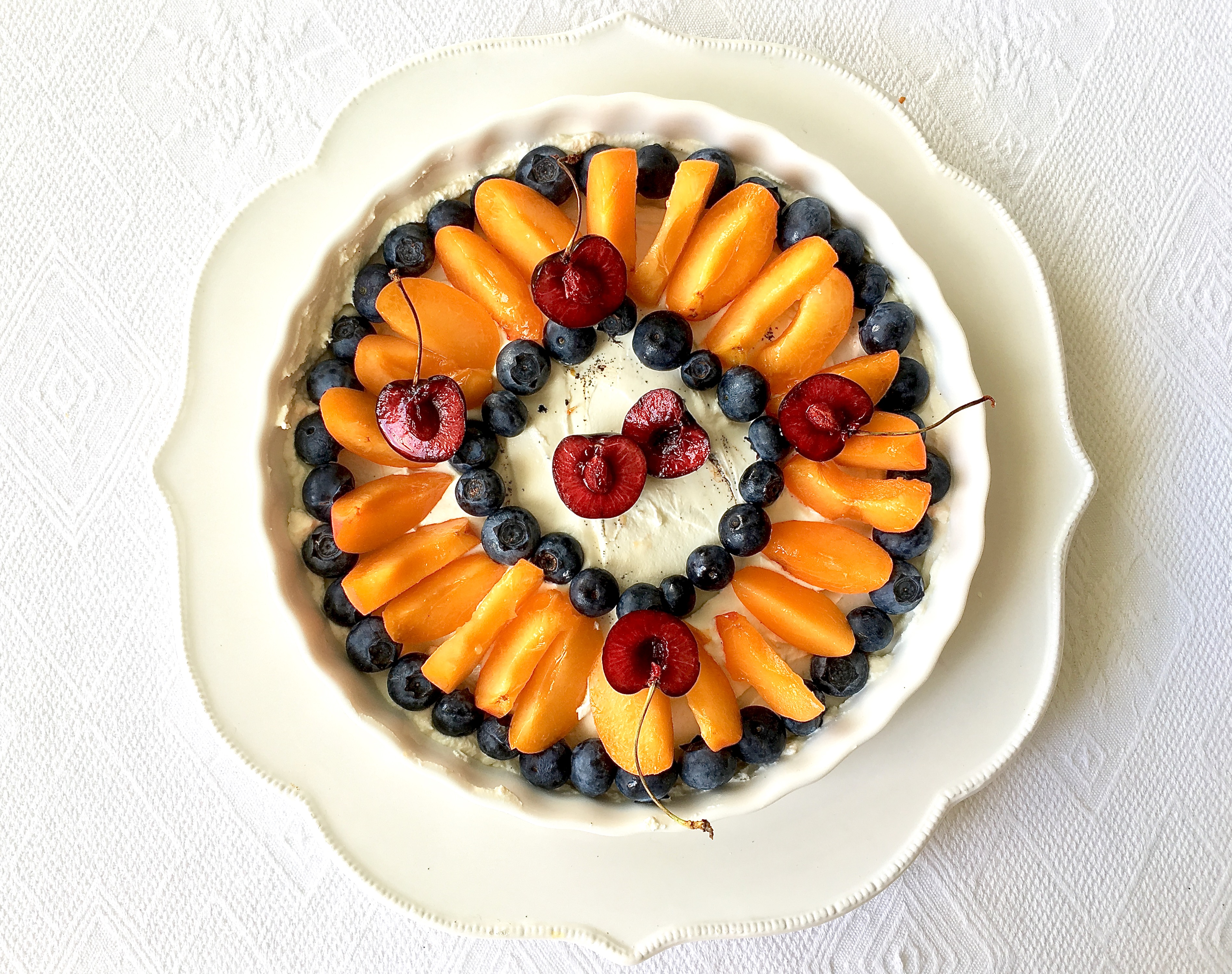 Summer-fruit-tart-on-white